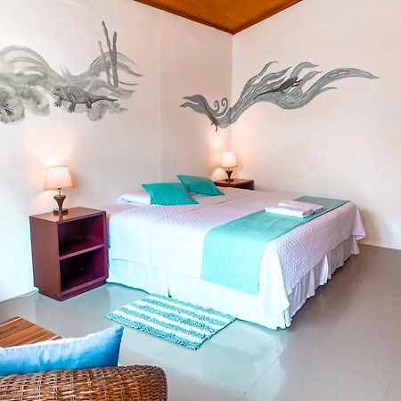 Hotel Coral Blanco With High Speed Internet Starlink And Galapagos Tour Operator Puerto Villamil Exterior photo