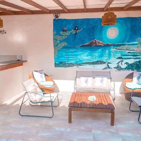 Hotel Coral Blanco With High Speed Internet Starlink And Galapagos Tour Operator Puerto Villamil Exterior photo