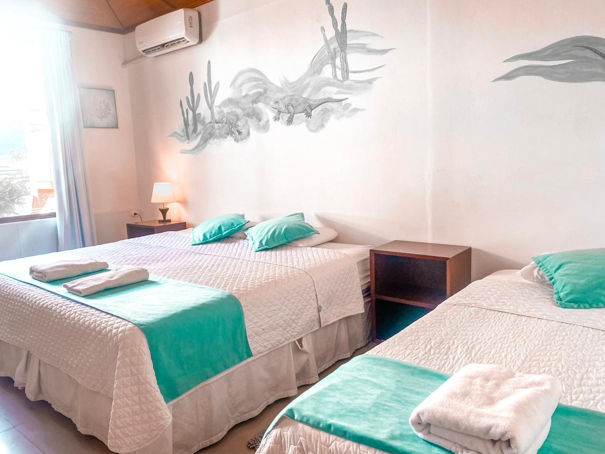 Hotel Coral Blanco With High Speed Internet Starlink And Galapagos Tour Operator Puerto Villamil Exterior photo