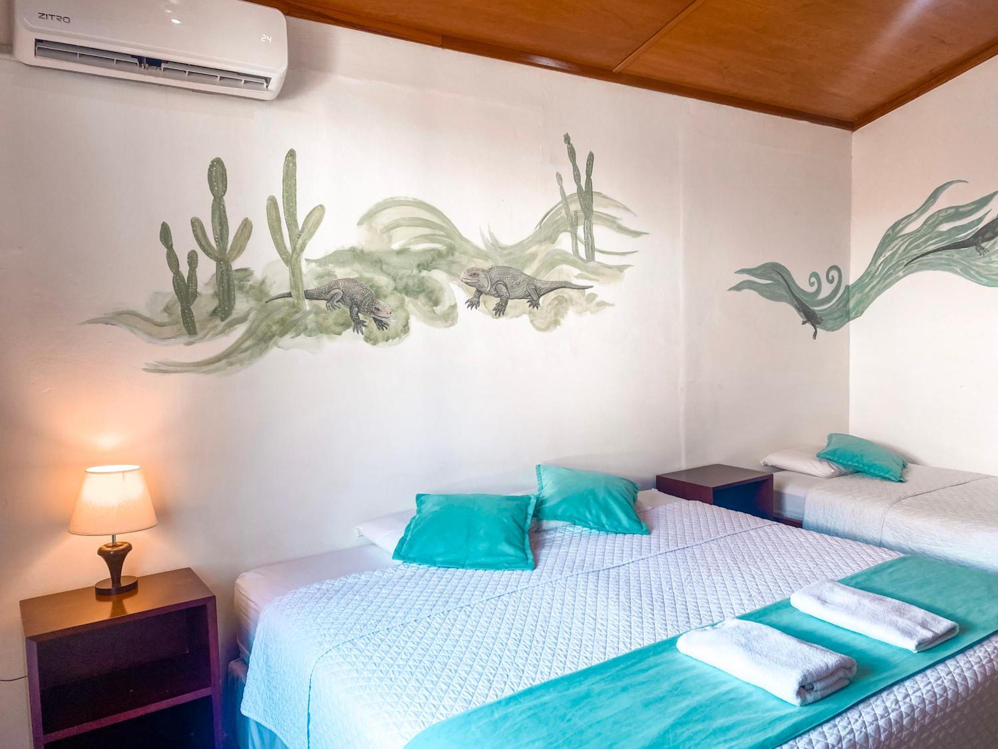 Hotel Coral Blanco With High Speed Internet Starlink And Galapagos Tour Operator Puerto Villamil Exterior photo