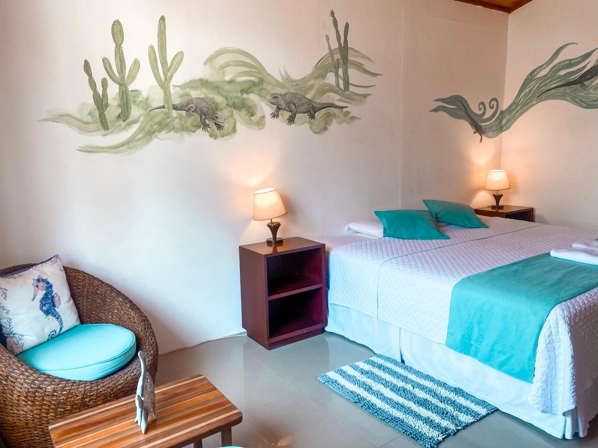Hotel Coral Blanco With High Speed Internet Starlink And Galapagos Tour Operator Puerto Villamil Exterior photo