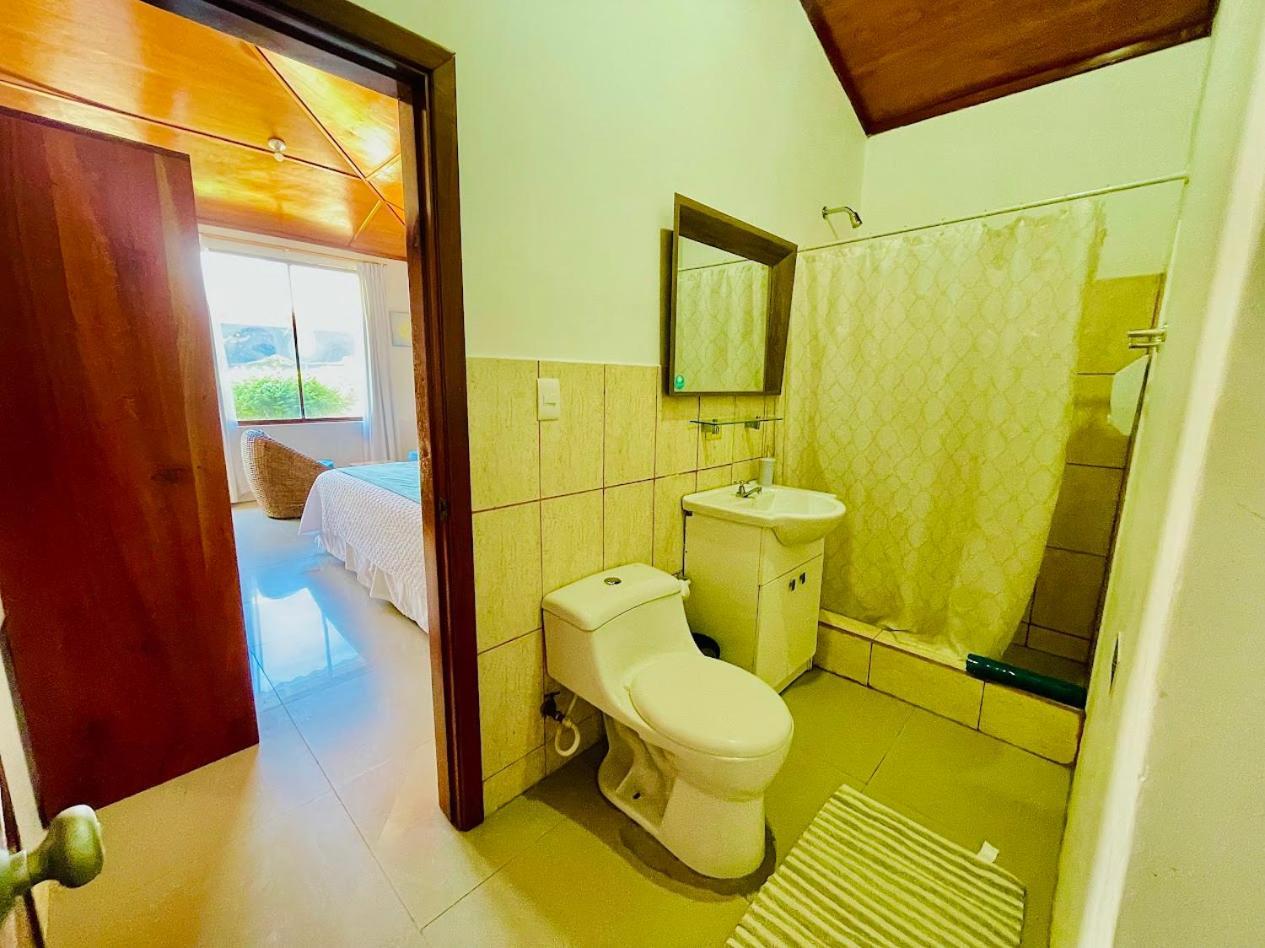 Hotel Coral Blanco With High Speed Internet Starlink And Galapagos Tour Operator Puerto Villamil Exterior photo