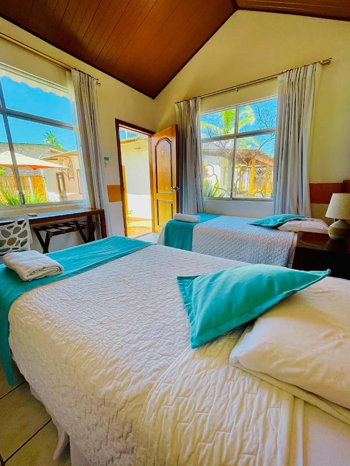 Hotel Coral Blanco With High Speed Internet Starlink And Galapagos Tour Operator Puerto Villamil Exterior photo