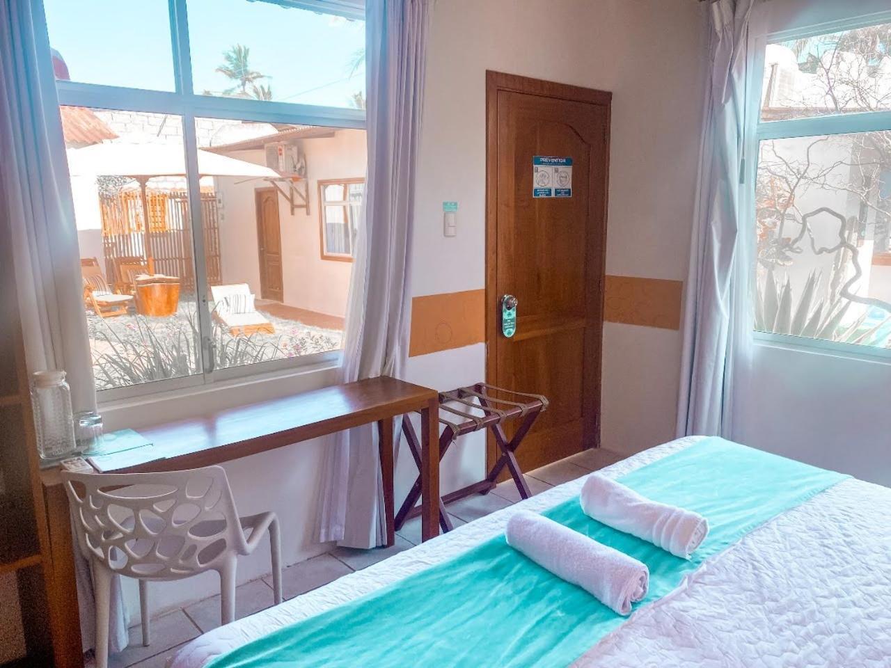 Hotel Coral Blanco With High Speed Internet Starlink And Galapagos Tour Operator Puerto Villamil Exterior photo